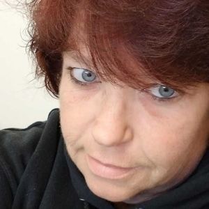 Meet your Posher, Carrie